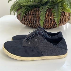 OLUKAI Men's Blue Nohea Moku no tie boat shoes/casual sneakers Size 11